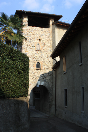 La pusterla del castello di Villincino