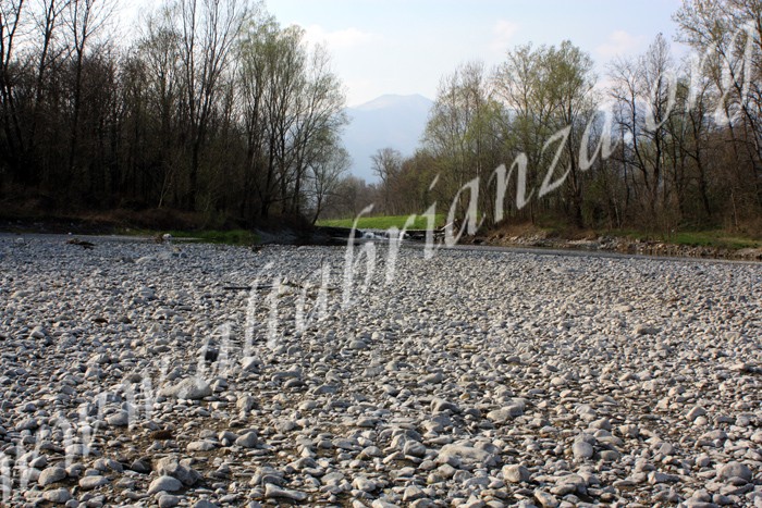 La foce del Lambrone nel lago di Pusiano