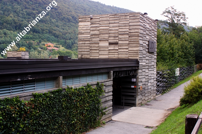 L'ingresso del lido del lago del Segrino