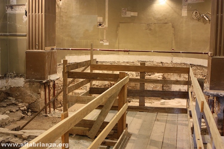 Campagna di scavi 2011-2012 all'interno della chiesa di S. Eufemia a Erba (CO)