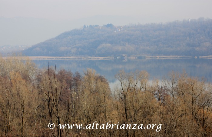 veduta del lago di Alserio