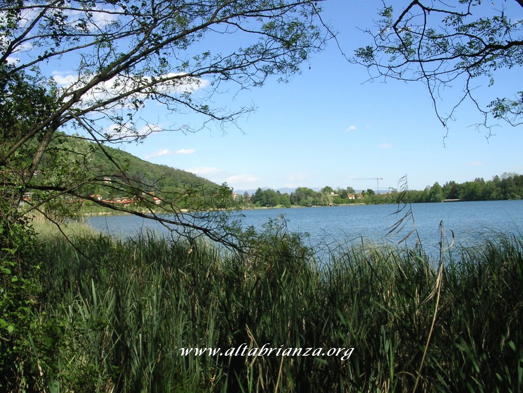 Il lago di Montorfano
