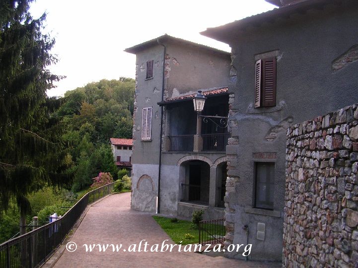 Altra veduta dell'eremo di San Salvatore