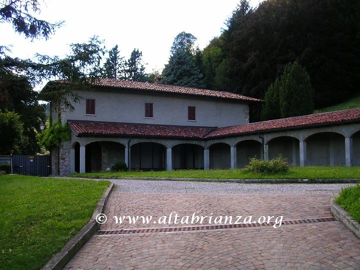 L'eremo di San Salvatore all'interno.